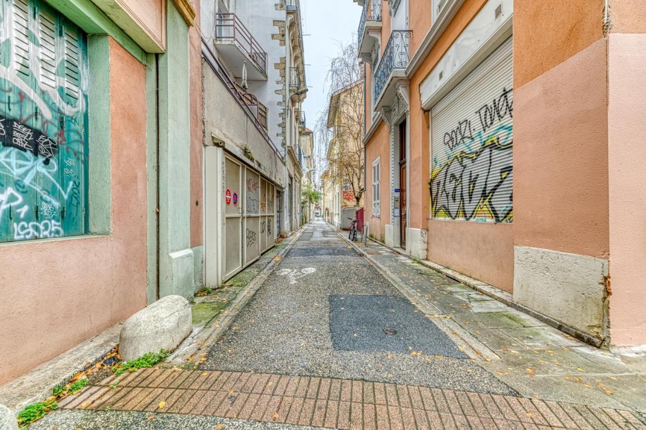 R'Apparts Studio Le Petit Paradis Гренобль Экстерьер фото